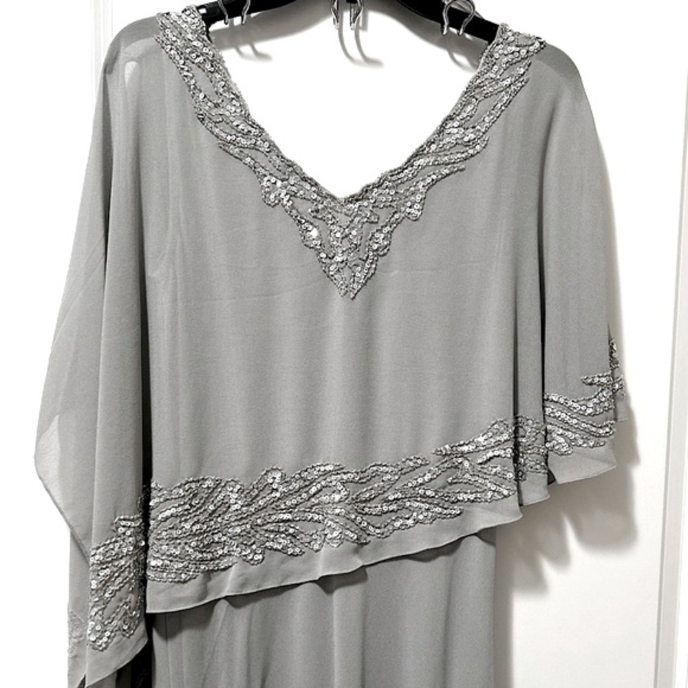 J Kara women’s formal dress - Size 6